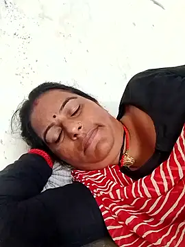 Suhani hot12 online show from 8, 10, 2025