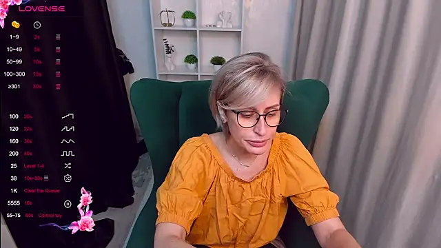 PamellaMurphy online show from 10, 11, 2025