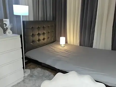 Blaire Samantha online show from 25, 10, 2025