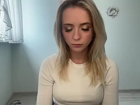 ClaudiaAmore online show from 24, 9, 2025