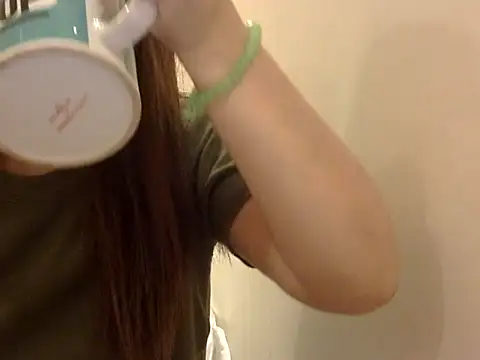 Lovelyclaya online show from 1, 3, 2026