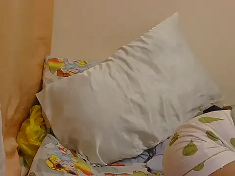 Lovelyclaya online show from 8, 4, 2026