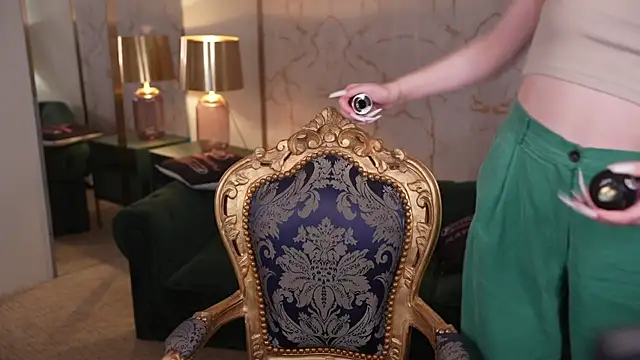 Snapshot of Ella_054 chatting on 5, 11, 2025 Ella 054 online show from 5, 11, 2025