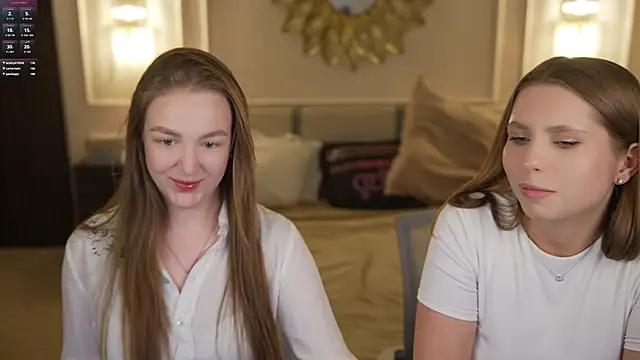 Snapshot of Ella_054 chatting on 18, 11, 2025 Ella 054 online show from 18, 11, 2025