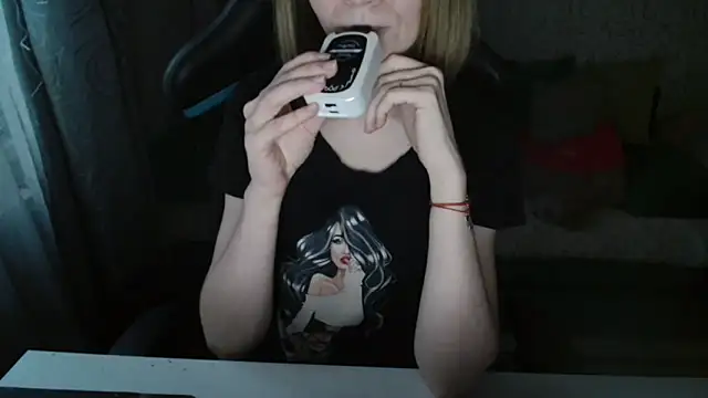 Snapshot of Ogonechekkk chatting on 2, 10, 2025 Ogonechekkk online show from 2, 10, 2025