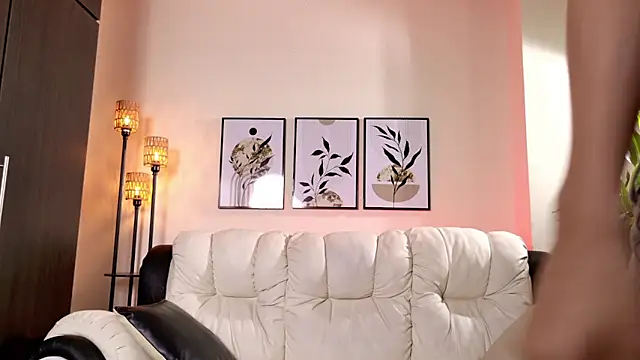 Violeta Foxz online show from 4, 4, 2026