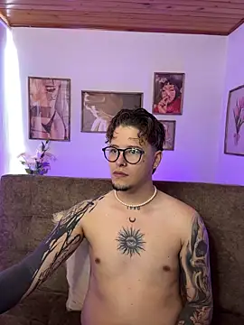  tylerr  online show from 14, 9, 2025