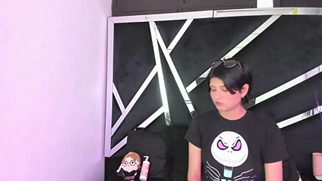 natsumiht online show from 30, 10, 2025