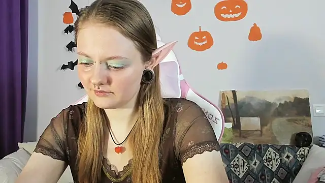 WonderConnie1 online show from 31, 10, 2025