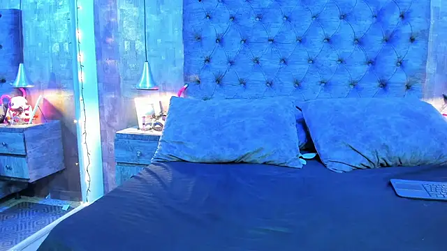 yiyisandoval online show from 20, 11, 2025