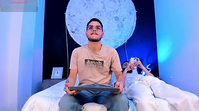 marcoAndMathew online show from 25, 9, 2025