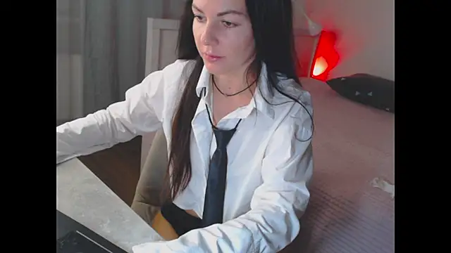 ameliamersi online show from 13, 9, 2025