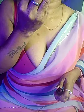 monaa-darling online show from 10, 11, 2025