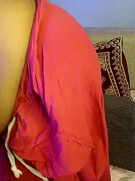 Snapshot of monaa-darling chatting on 8, 9, 2025 monaa-darling online show from 8, 9, 2025