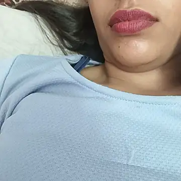 Snapshot of DesiSimran09 chatting on 31, 10, 2025 DesiSimran09 online show from 31, 10, 2025