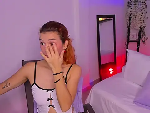 selene boyer online show from 15, 12, 2025