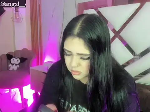 Snapshot of im_bunny__ chatting on 8, 5, 2026 im bunny online show from 8, 5, 2026