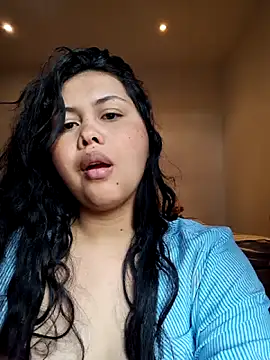 Alessandraa- online show from 5, 10, 2025