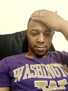 Snapshot of MrHandsome87 chatting on 23, 12, 2025 MrHandsome87 online show from 23, 12, 2025