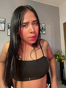 Snapshot of SophieW1 chatting on 11, 6, 2026 SophieW1 online show from 11, 6, 2026