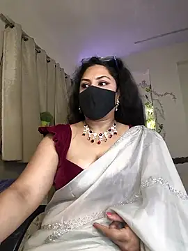 Snapshot of Indian_queen007 chatting on 5, 5, 2026 Indian queen007 online show from 5, 5, 2026