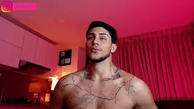 Snapshot of LeoCavalli_ chatting on 11, 9, 2025 LeoCavalli online show from 11, 9, 2025