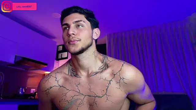 Snapshot of LeoCavalli_ chatting on 17, 9, 2025 LeoCavalli online show from 17, 9, 2025