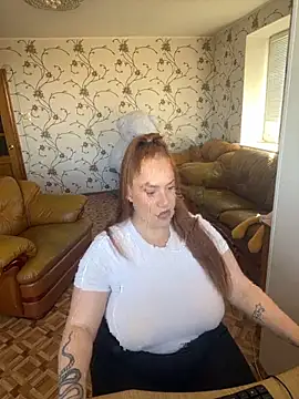  EmiFox X online show from 16, 9, 2025