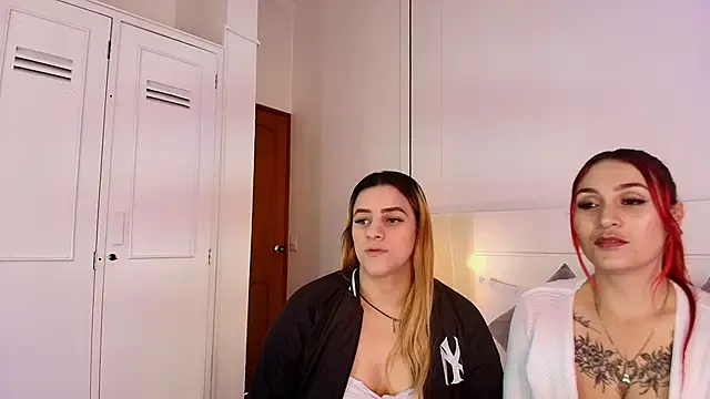 Snapshot of Dakota_Megan_69 chatting on 8, 10, 2025 Dakota Megan 69 online show from 8, 10, 2025