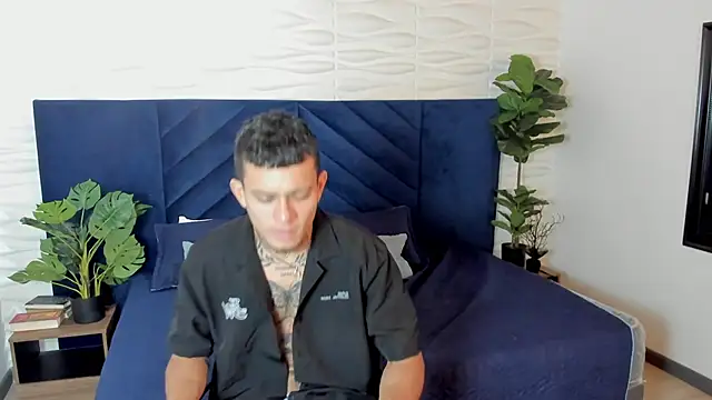 MrJustin  online show from 4, 10, 2025