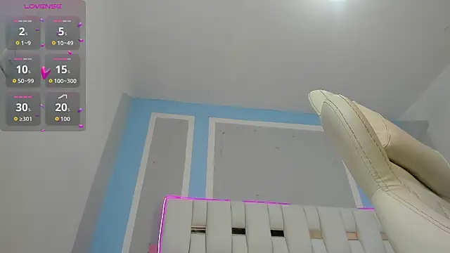 iamCharlotte19 online show from 20, 11, 2025