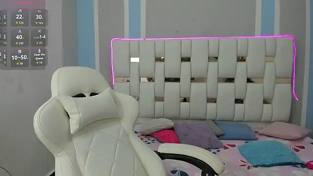 iamCharlotte19 online show from 12, 11, 2025