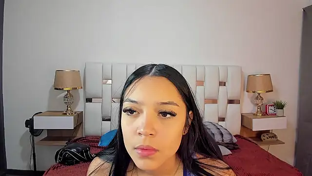 Snapshot of iamCharlotte19 chatting on 17, 7, 2026 iamCharlotte19 online show from 17, 7, 2026