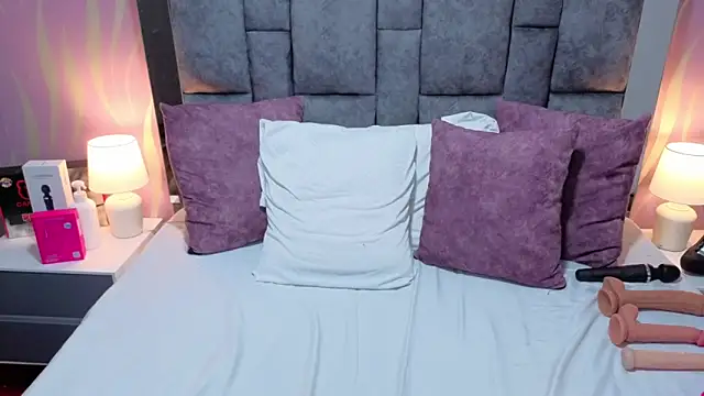 SamanthaPaImer online show from 1, 12, 2025