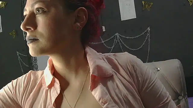 Snapshot of MeganBrown4 chatting on 26, 5, 2026 MeganBrown4 online show from 26, 5, 2026