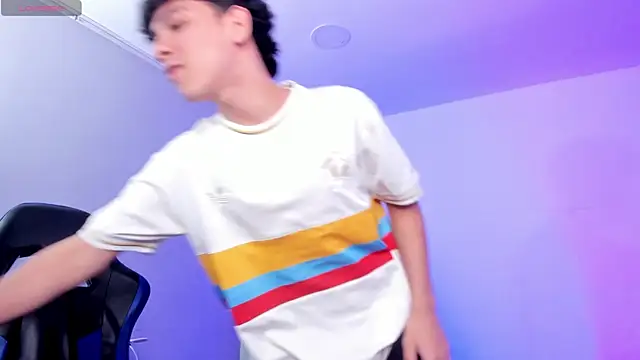 Handsomeboyss19 online show from 18, 5, 2026