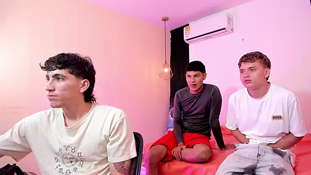 Handsomeboyss19 online show from 3, 2, 2026