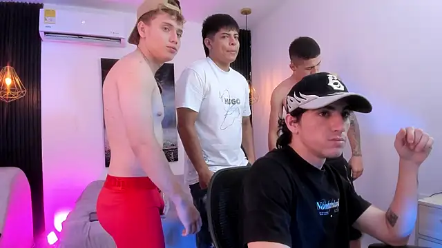 Snapshot of Handsomeboyss19 chatting on 20, 11, 2025 Handsomeboyss19 online show from 20, 11, 2025