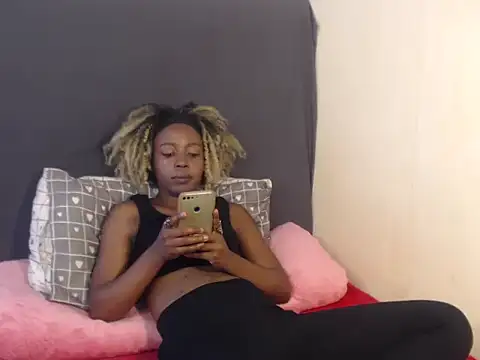 Hotgirl87 online show from 4, 10, 2025