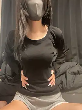 Snapshot of Arisa1_tyan chatting on 3, 10, 2025 Arisa1 tyan online show from 3, 10, 2025