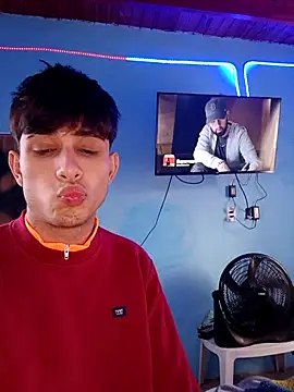 Snapshot of matiatr1112 chatting on 28, 10, 2025 matiatr1112 online show from 28, 10, 2025