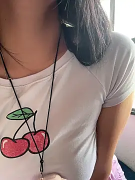 Mia salinass online show from 10, 2, 2026