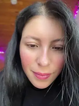 Mia salinass online show from 21, 6, 2026