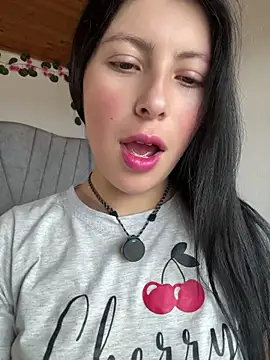 Mia salinass online show from 21, 7, 2026