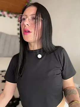 Mia salinass online show from 13, 1, 2026