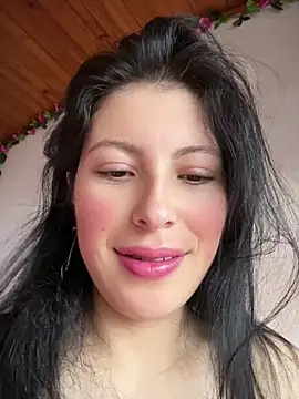 Mia salinass online show from 12, 5, 2026