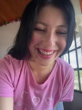 Mia salinass online show from 1, 7, 2026
