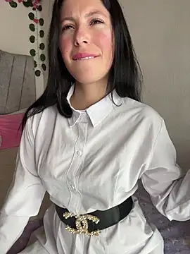 Mia salinass online show from 16, 2, 2026