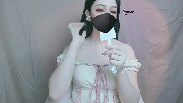 Sparkly Candy online show from 13, 1, 2026