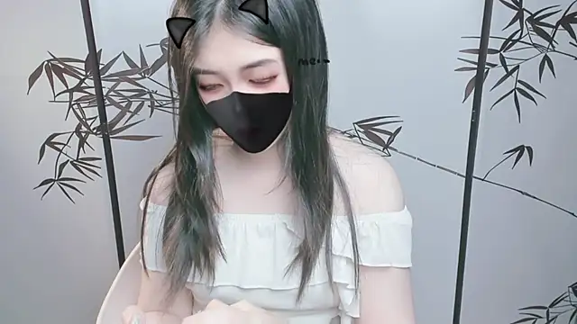 Sparkly Candy online show from 2, 12, 2025